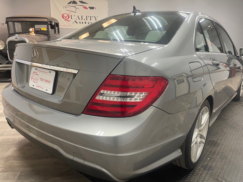 2012 Mercedes-Benz C-Class Image 12