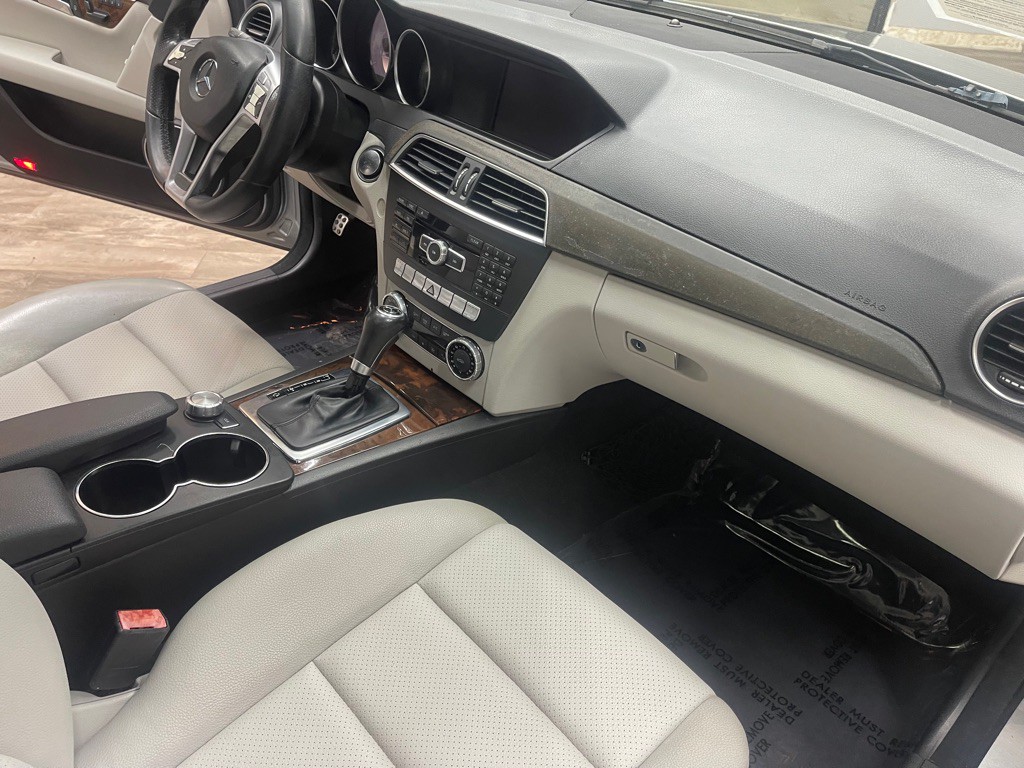 2012 Mercedes-Benz C-Class Image 15