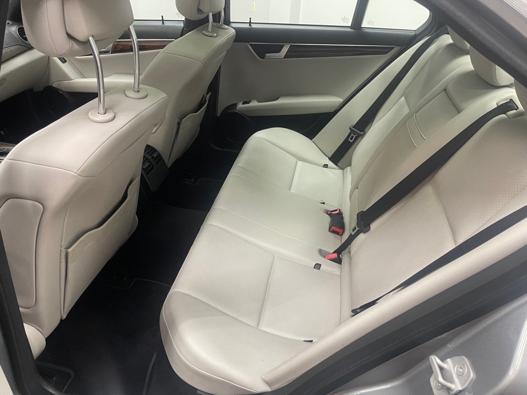2012 Mercedes-Benz C-Class Image 38