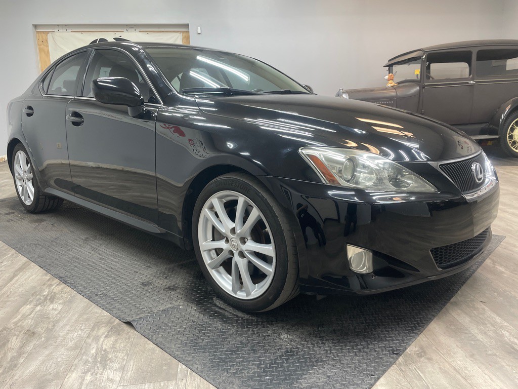 2007 Lexus IS Image 3