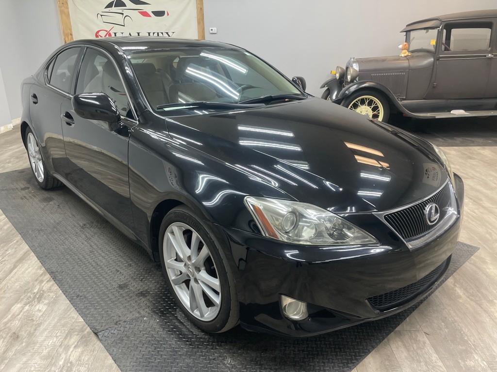2007 Lexus IS Image 12