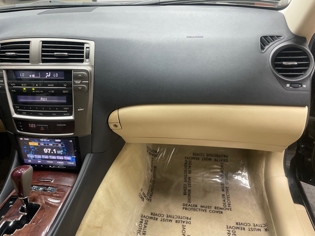 2007 Lexus IS Image 41