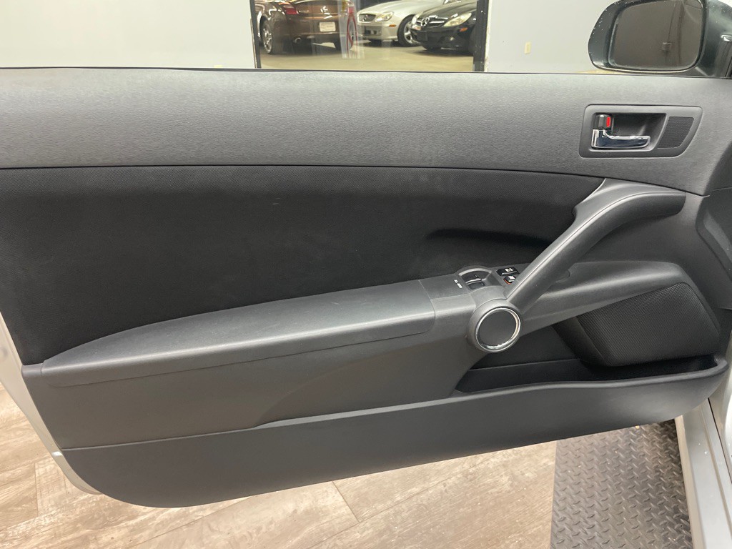 2006 Scion tC Image 12
