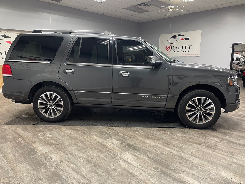 2016 Lincoln Navigator Image 14
