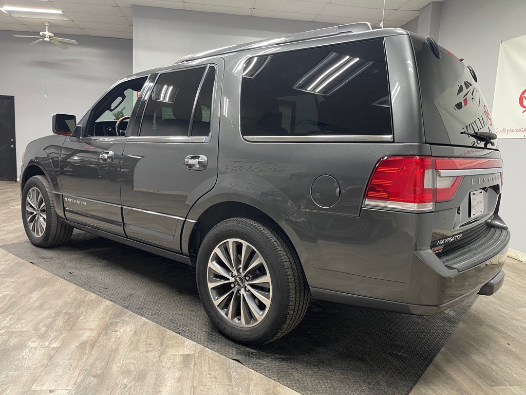 2016 Lincoln Navigator Image 15
