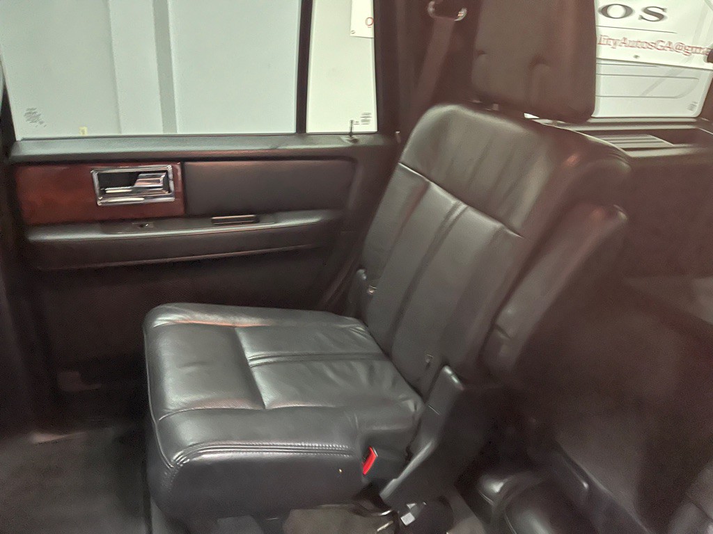 2016 Lincoln Navigator Image 31