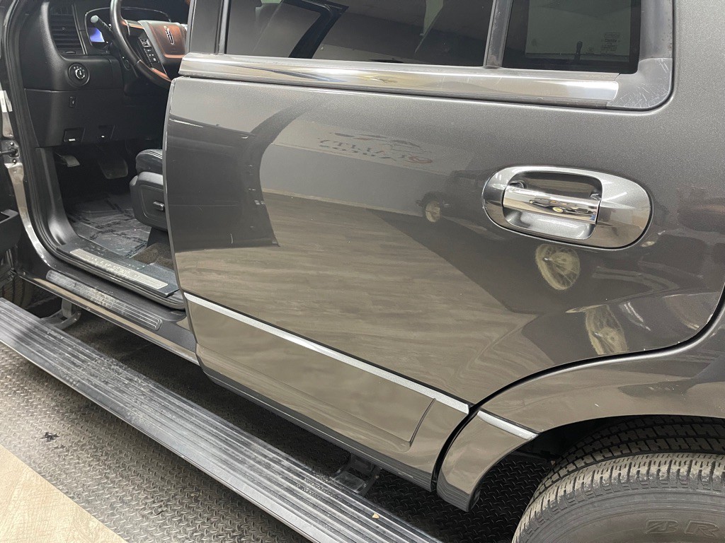2016 Lincoln Navigator Image 33