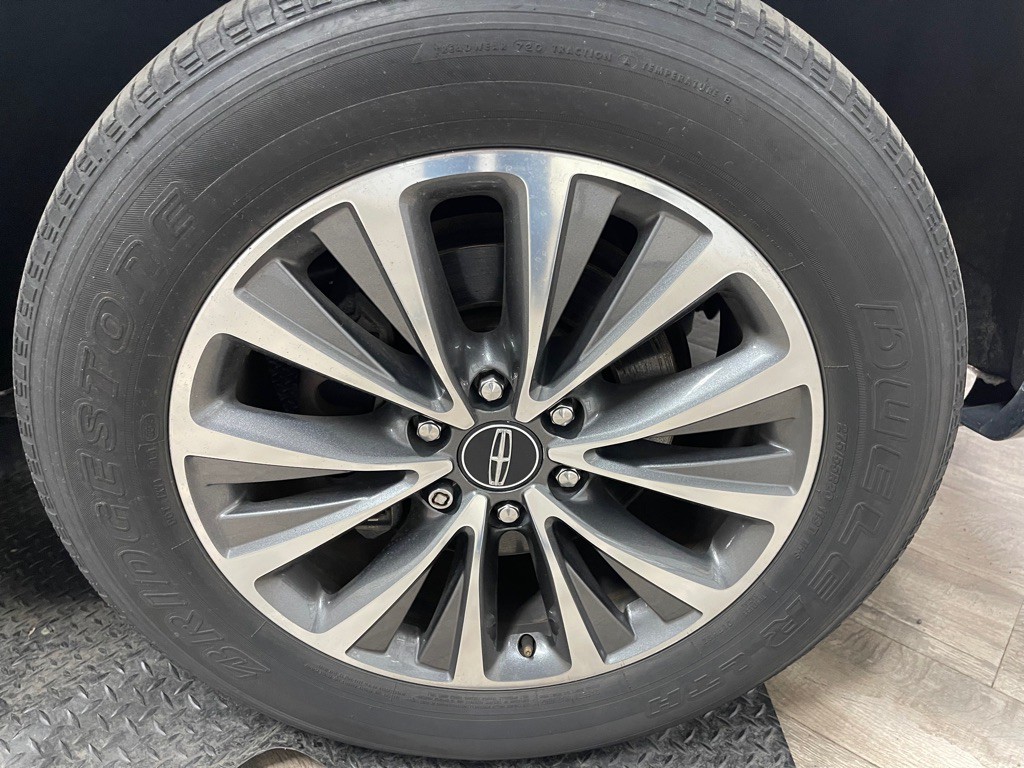 2016 Lincoln Navigator Image 41