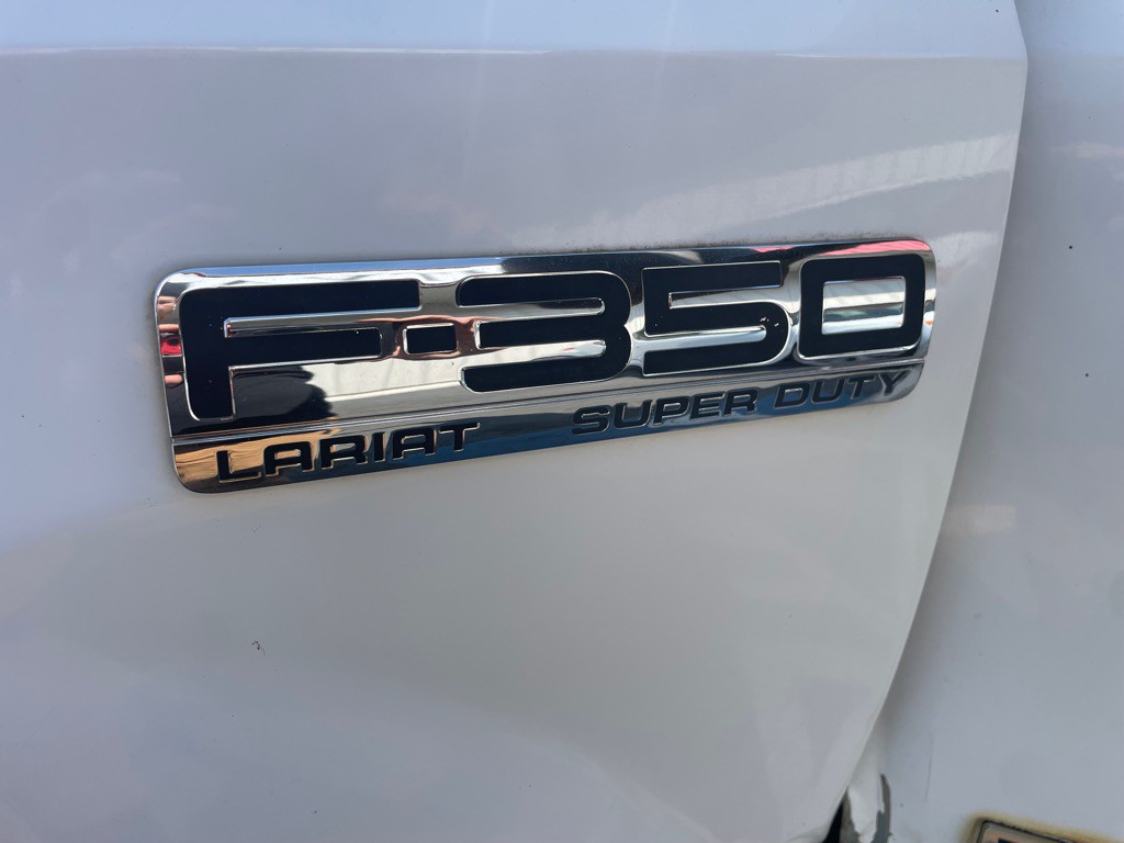2003 Ford F-350 Image 12