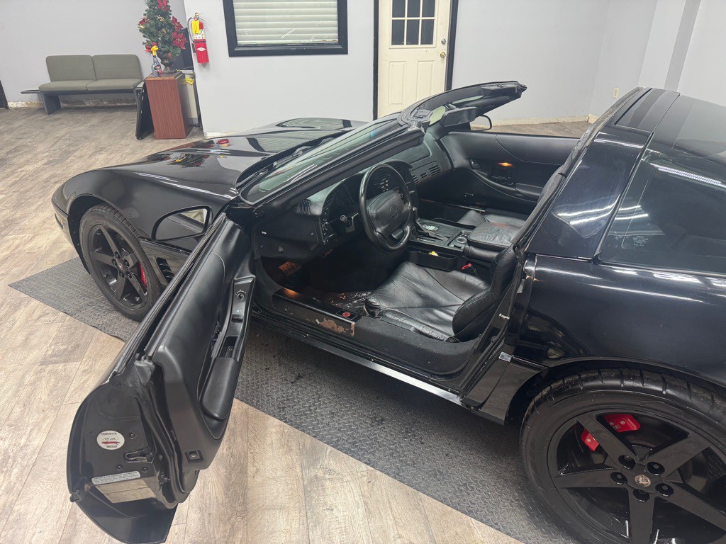 1995 Chevrolet Corvette Image 2