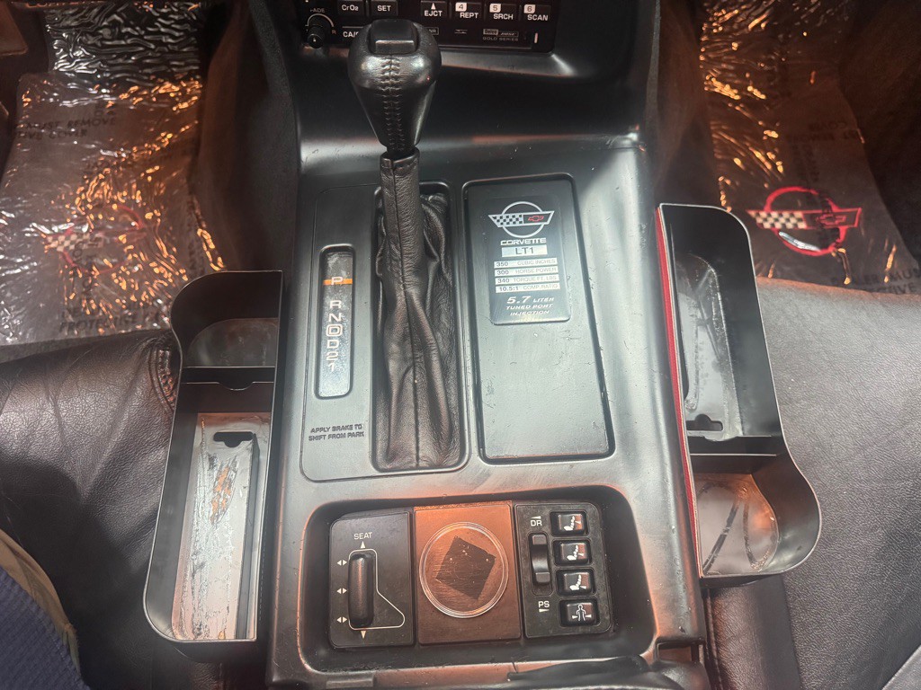 1995 Chevrolet Corvette Image 25