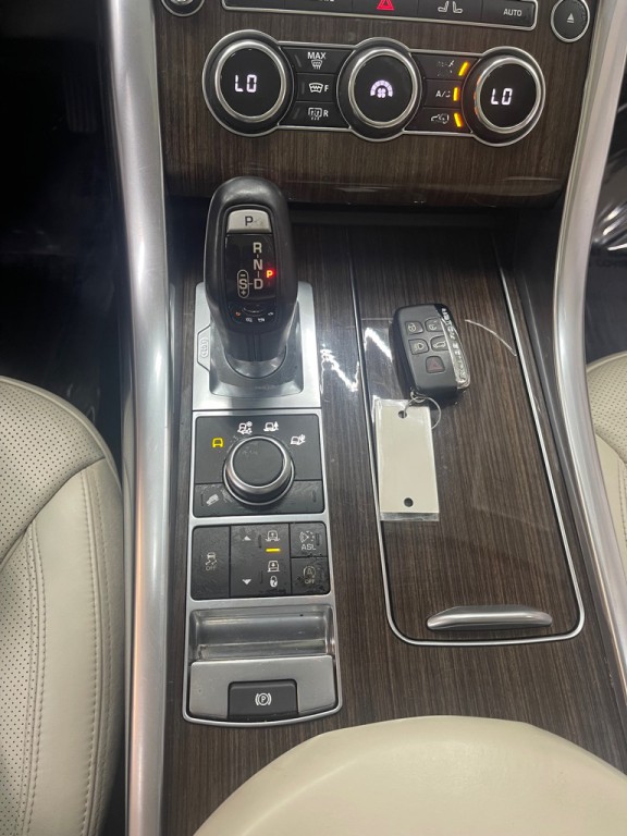 2015 Land Rover Range Rover Sport Image 33