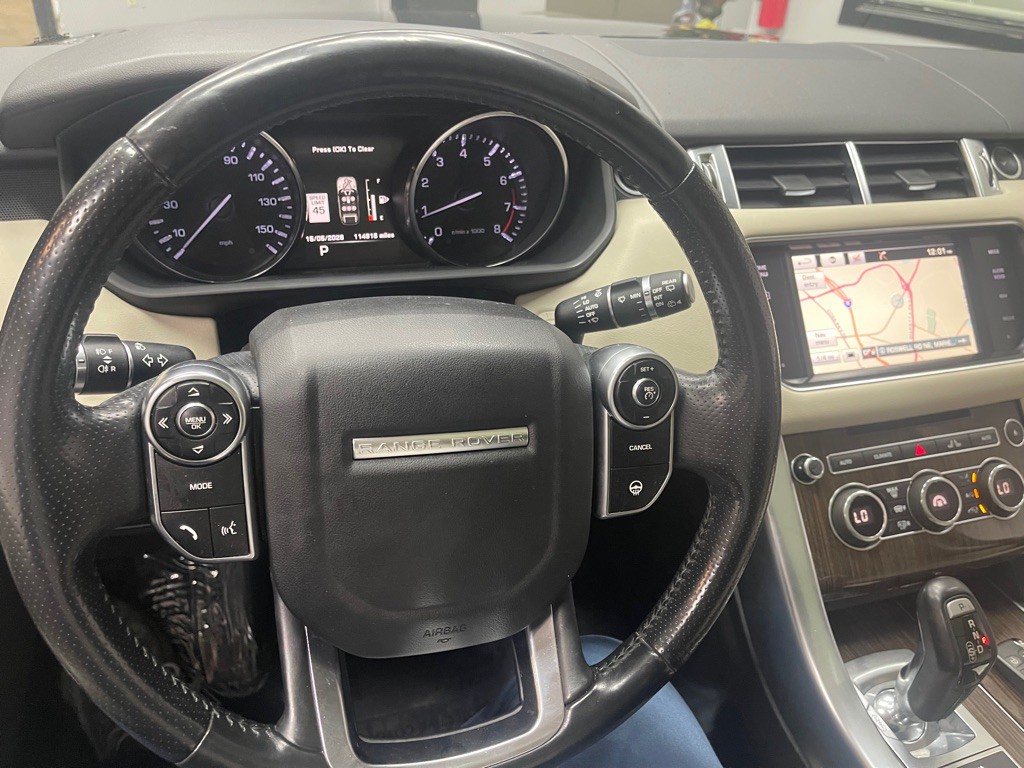 2015 Land Rover Range Rover Sport Image 39