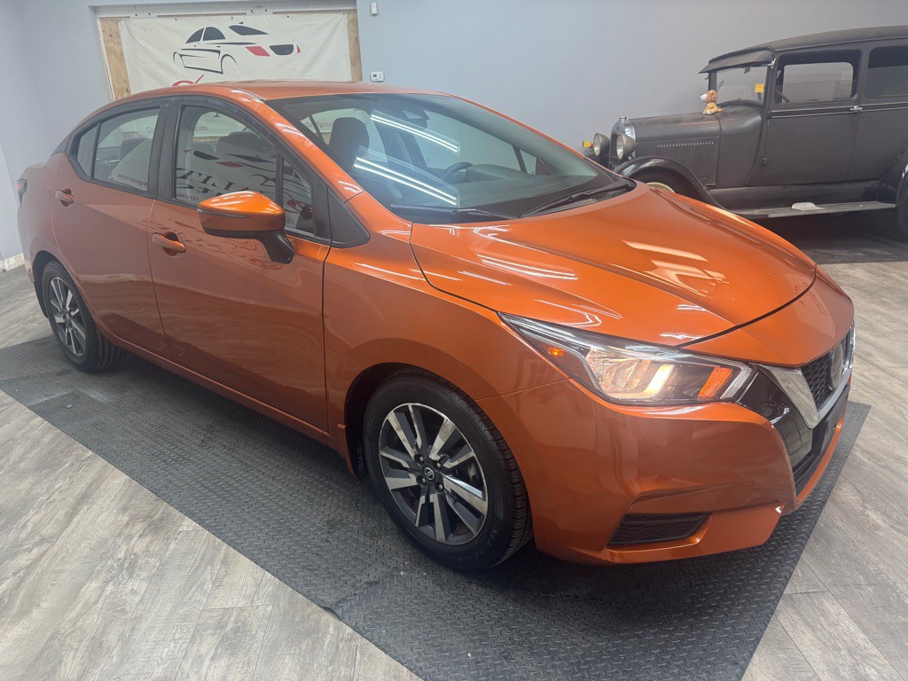 2020 Nissan Versa Image 2