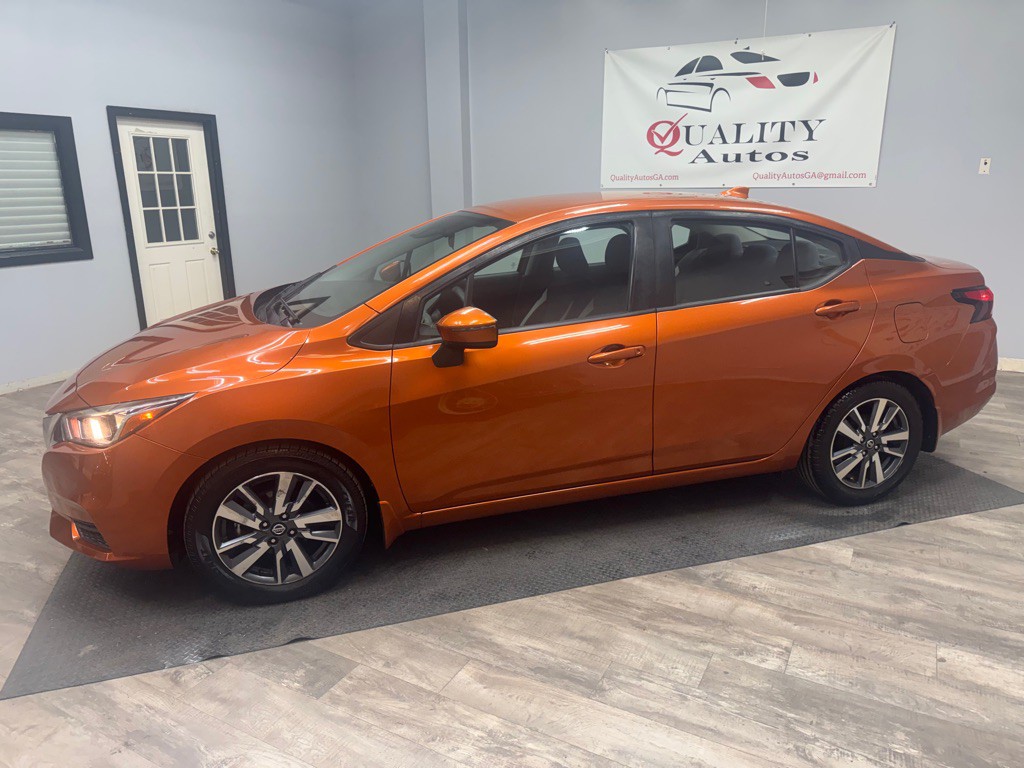 2020 Nissan Versa Image 3
