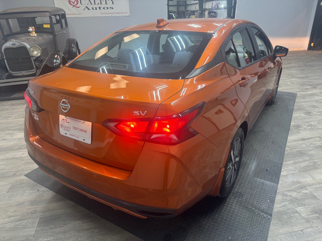 2020 Nissan Versa Image 9