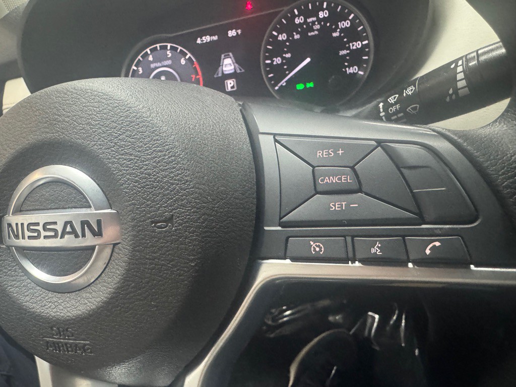 2020 Nissan Versa Image 27