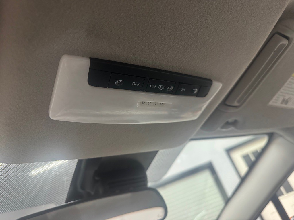 2020 Nissan Versa Image 28