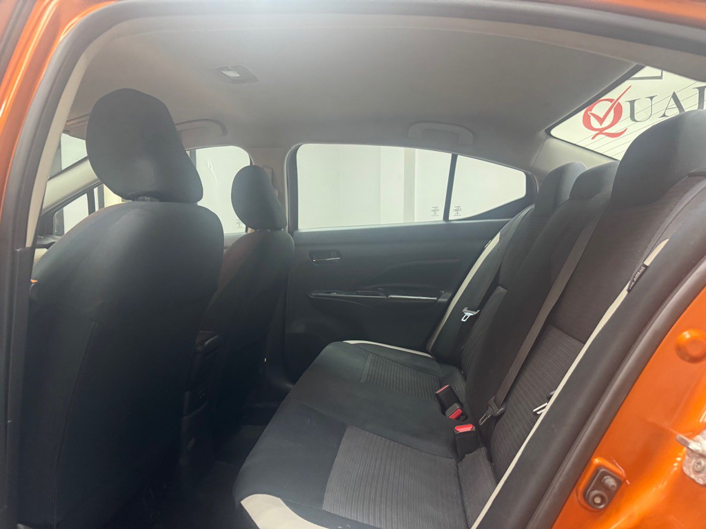 2020 Nissan Versa Image 33