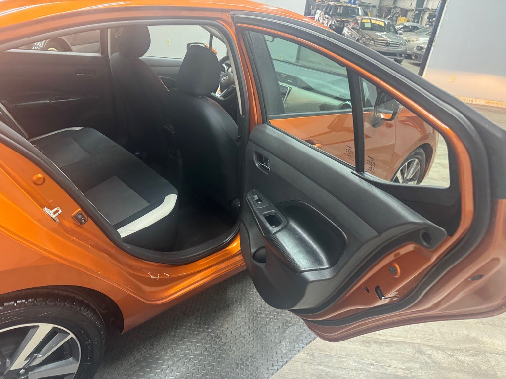 2020 Nissan Versa Image 34