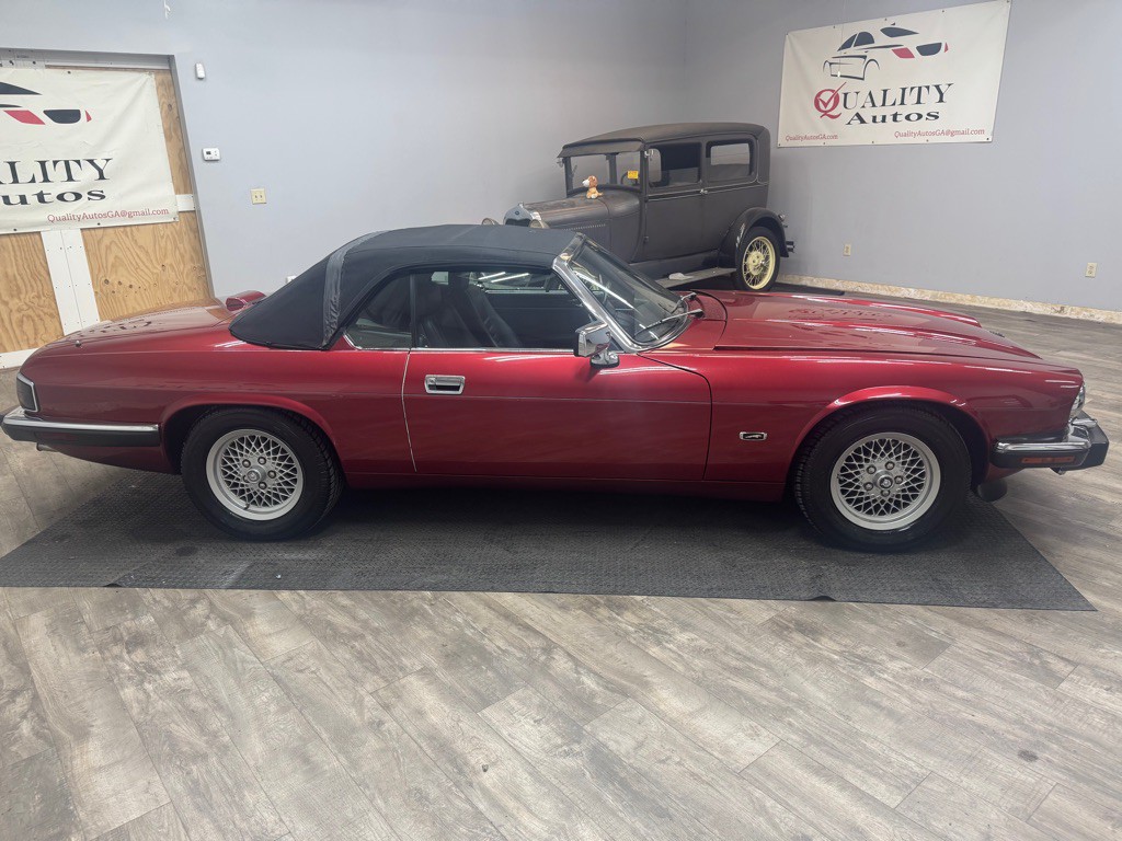 1992 Jaguar XJ Image 9