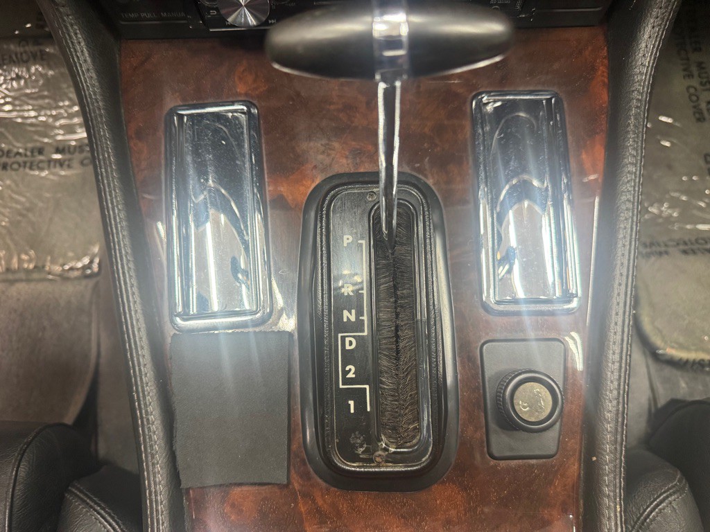 1992 Jaguar XJ Image 28