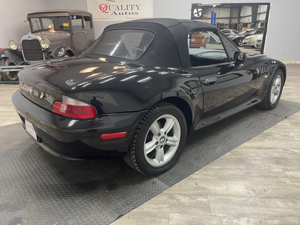 2002 BMW Z3 Image 10