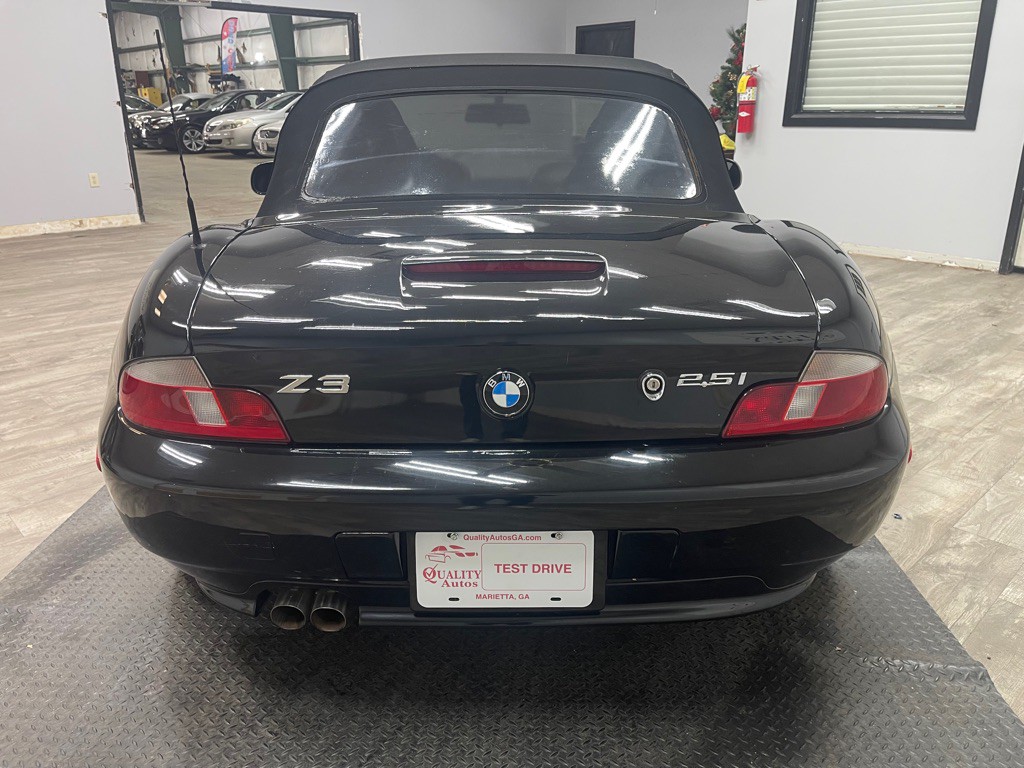 2002 BMW Z3 Image 11