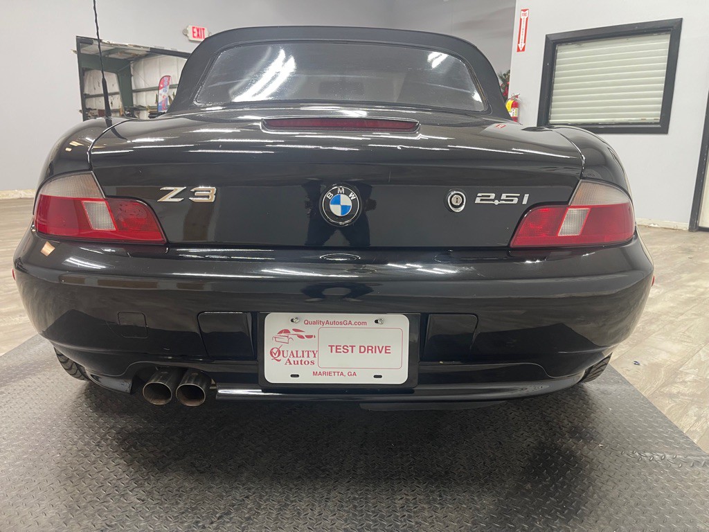2002 BMW Z3 Image 12