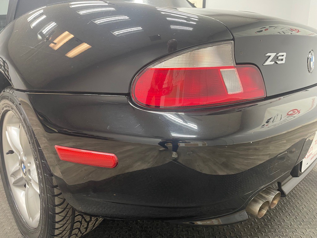 2002 BMW Z3 Image 14