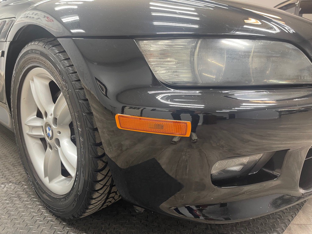 2002 BMW Z3 Image 21
