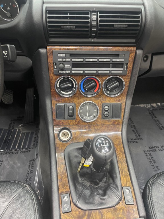 2002 BMW Z3 Image 28