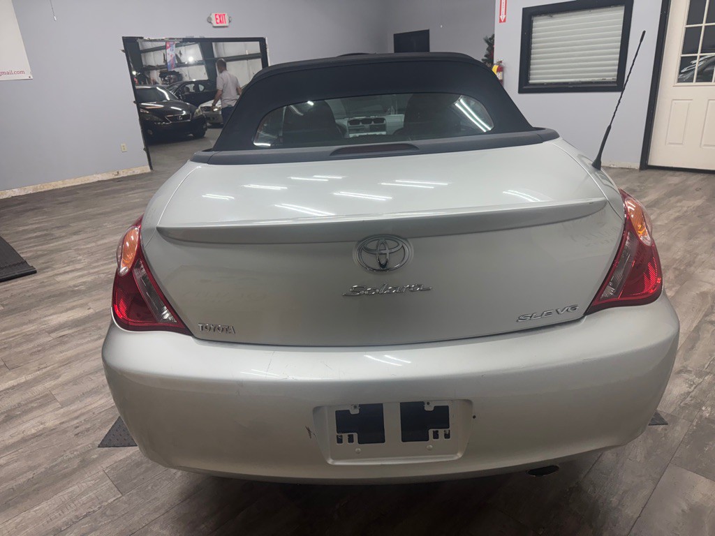 2006 Toyota Camry Image 11