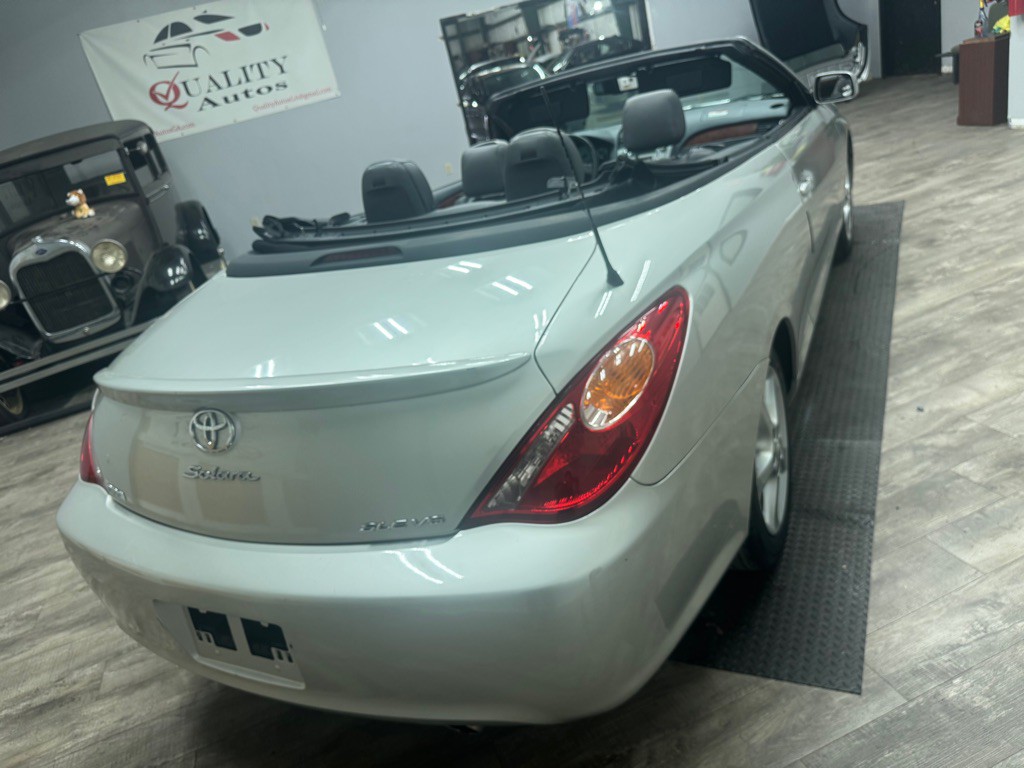 2006 Toyota Camry Image 21