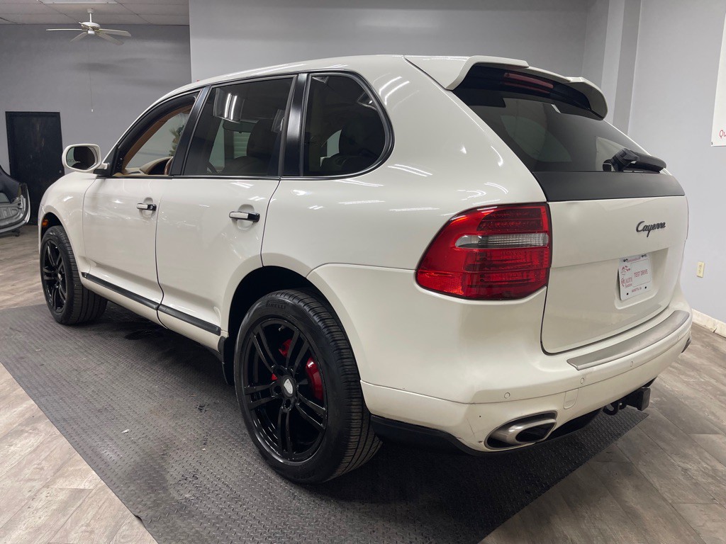 2009 Porsche Cayenne Image 13
