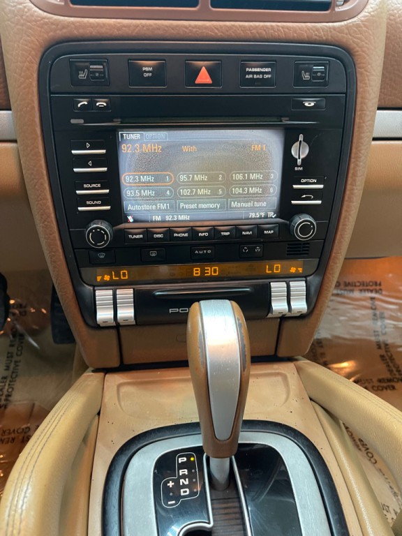 2009 Porsche Cayenne Image 26