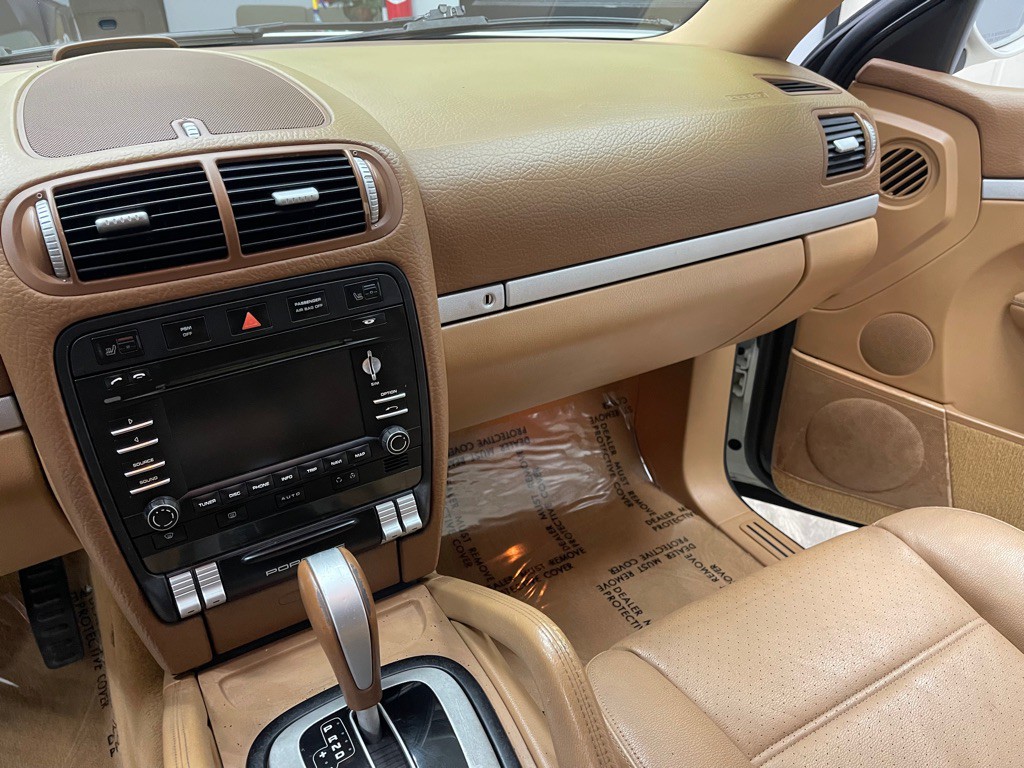 2009 Porsche Cayenne Image 28
