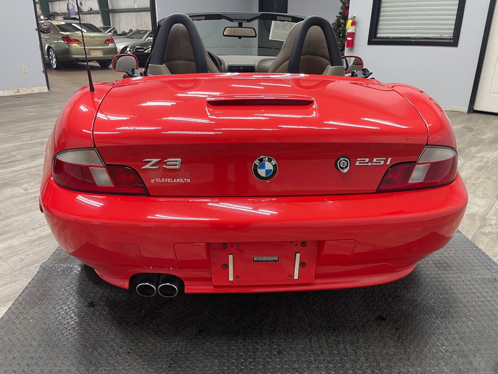 2002 BMW Z3 Image 15