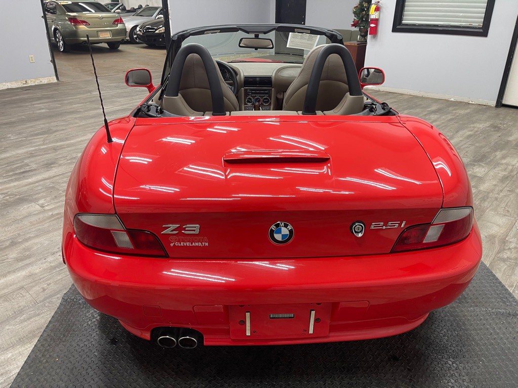 2002 BMW Z3 Image 18