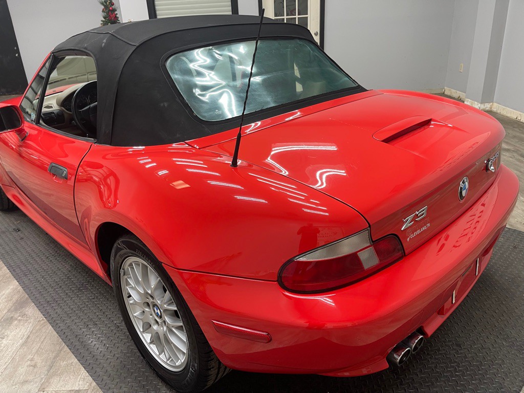 2002 BMW Z3 Image 30
