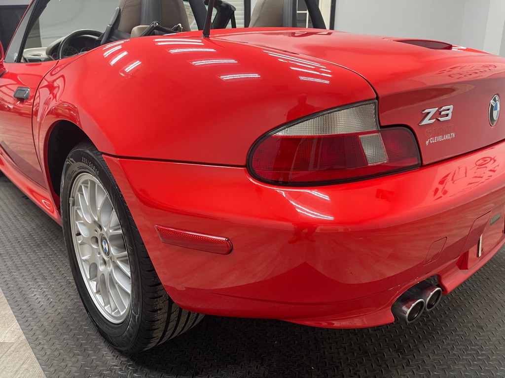 2002 BMW Z3 Image 33