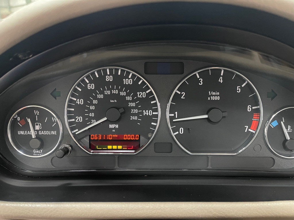 2002 BMW Z3 Image 45