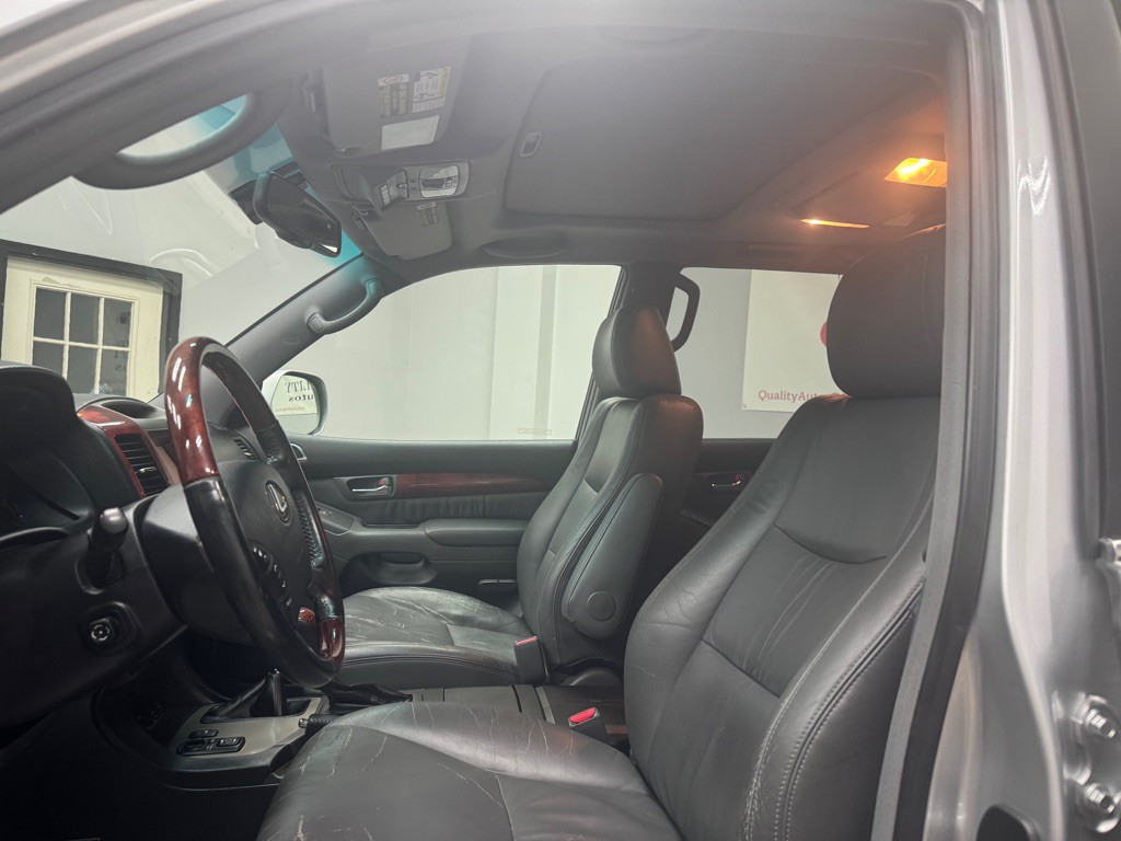 2008 Lexus GX Image 18