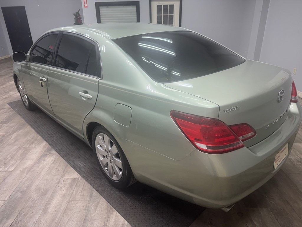 2007 Toyota Avalon Image 4