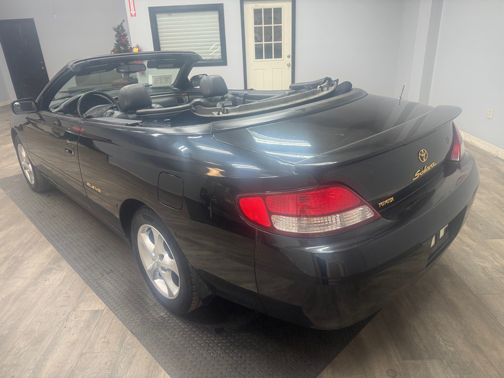 2001 Toyota Camry Image 8