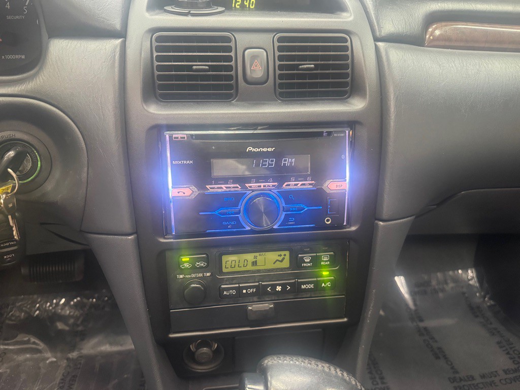 2001 Toyota Camry Image 21