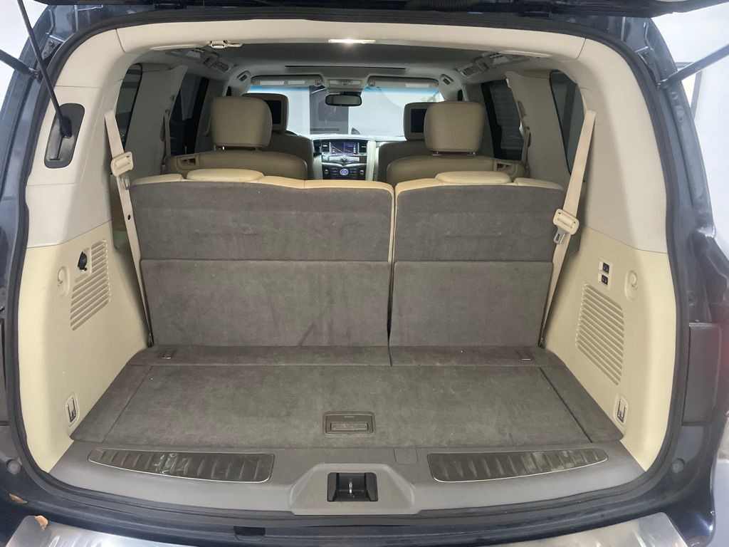 2017 INFINITI QX80 Image 56