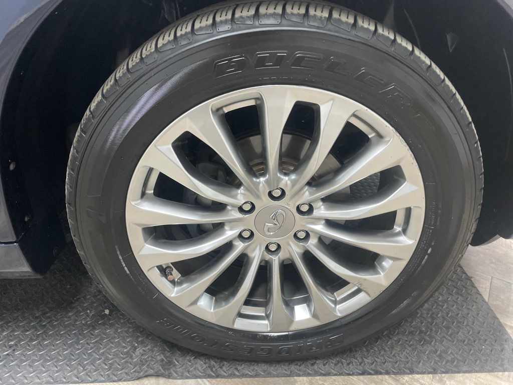 2017 INFINITI QX80 Image 64