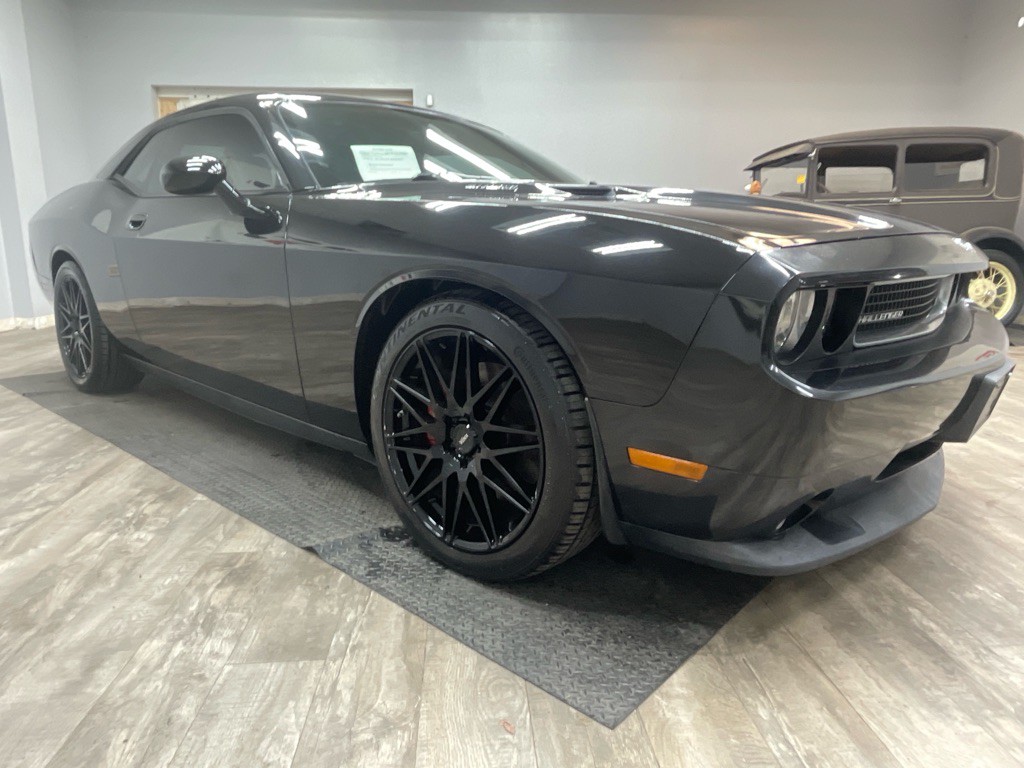 2009 Dodge Challenger Image 3