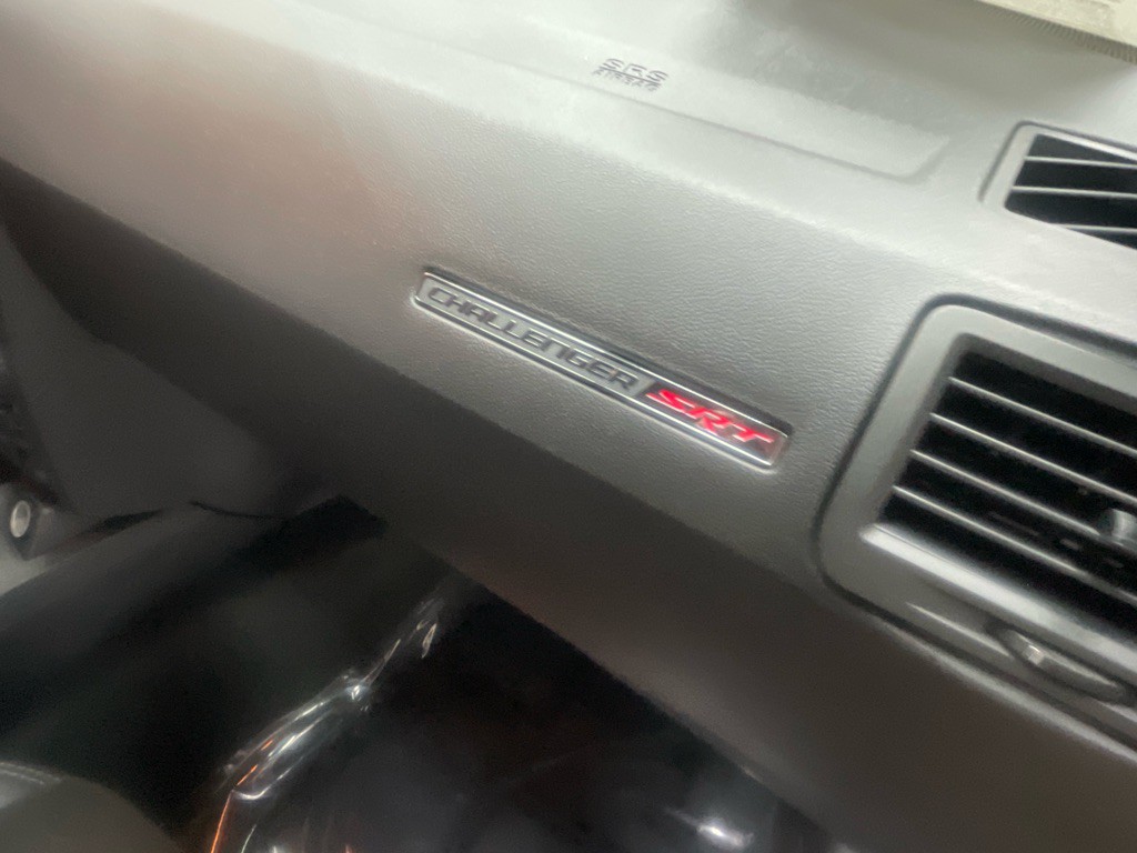 2009 Dodge Challenger Image 29